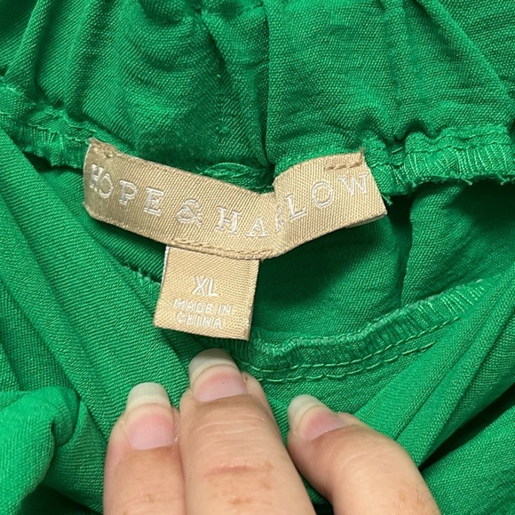 Hope & Hallow, XL, elastic waist, tie belt, crop style, lightweight, pants. - Picture 3 of 5